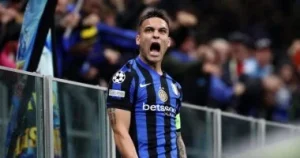 اوتارو مارتينيز يتألق ويحقق مكانة مرموقة في التشكيل المثالي للدوري الإيطالي لعام 2025 بفضل مهاراته الاستثنائية
