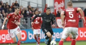 باريس سان جيرمان يسعى لترسيخ هيمنته التاريخية على بريست في الدوري الفرنسي خلال الجولة المقبلة