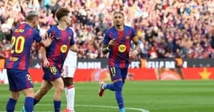 رافينيا وراشفورد يضفيان زخمًا جديدًا على قائمة برشلونة قبل مواجهة العدو التقليدي ريال مدريد في الكلاسيكو المرتقب