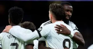 ريال مدريد يهدف لتجاوز الضغوطات بعد هزيمته في الكلاسيكو أمام أوفييدو في الدوري الإسباني البارز ريال مدريد يهدف لتجاوز الضغوطات بعد هزيمته في الكلاسيكو أمام أوفييدو في الدوري الإسباني البارز