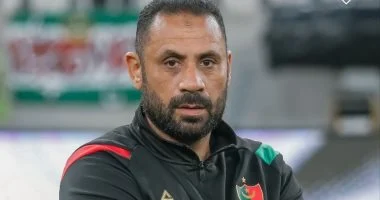 ياسر رضوان يتألق في احتفالات تتويج المولودية بلقب الدوري الجزائري وسط أجواء احتفالية مميزة ومؤثرة